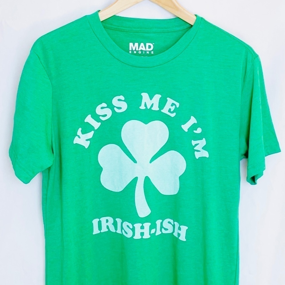 NEW “KISS ME I’M IRISH-ISH” Men’s Medium Green Short Sleeve Graphic T-Shirt